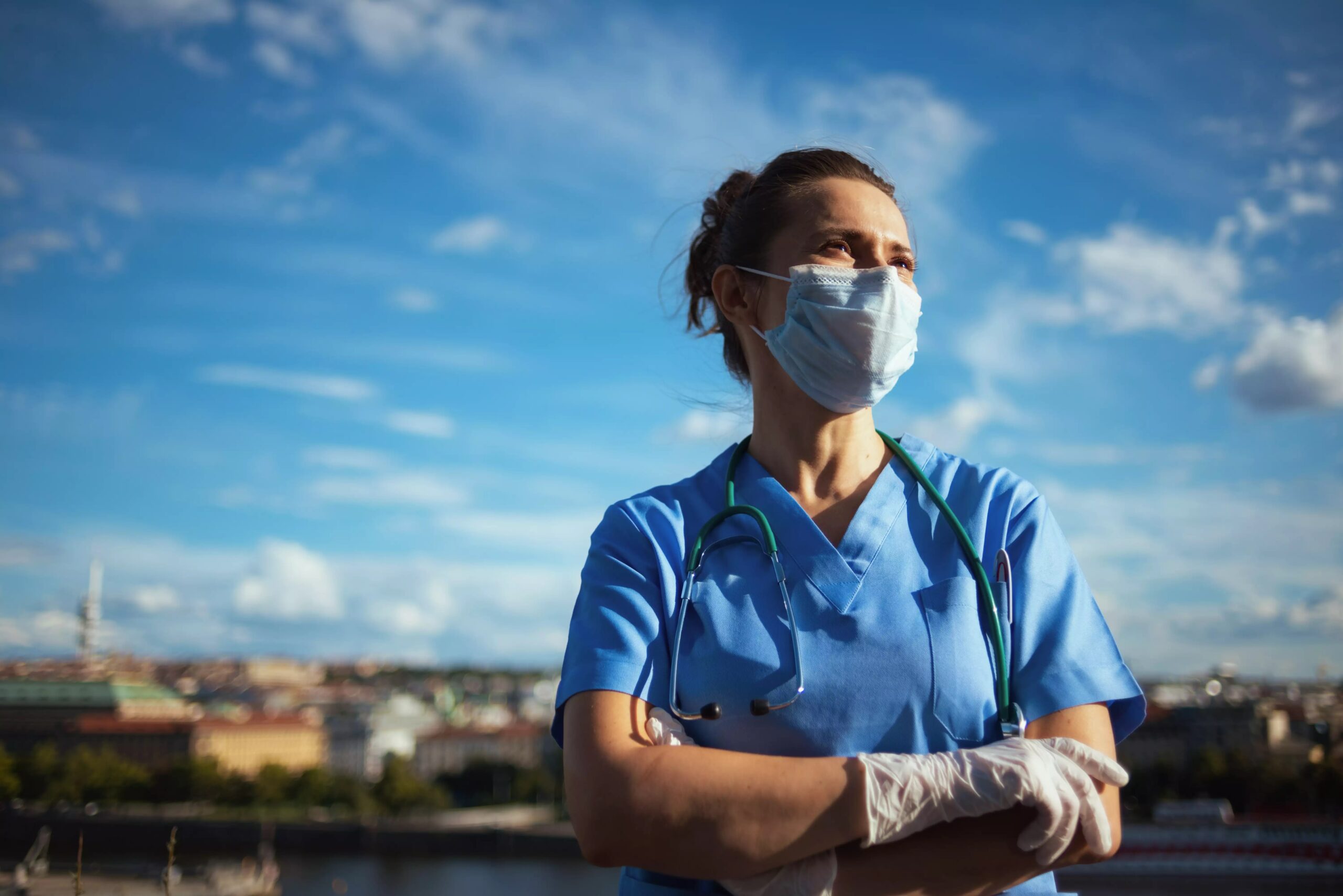 OMS publica relatório com impactos da pandemia na saúde global