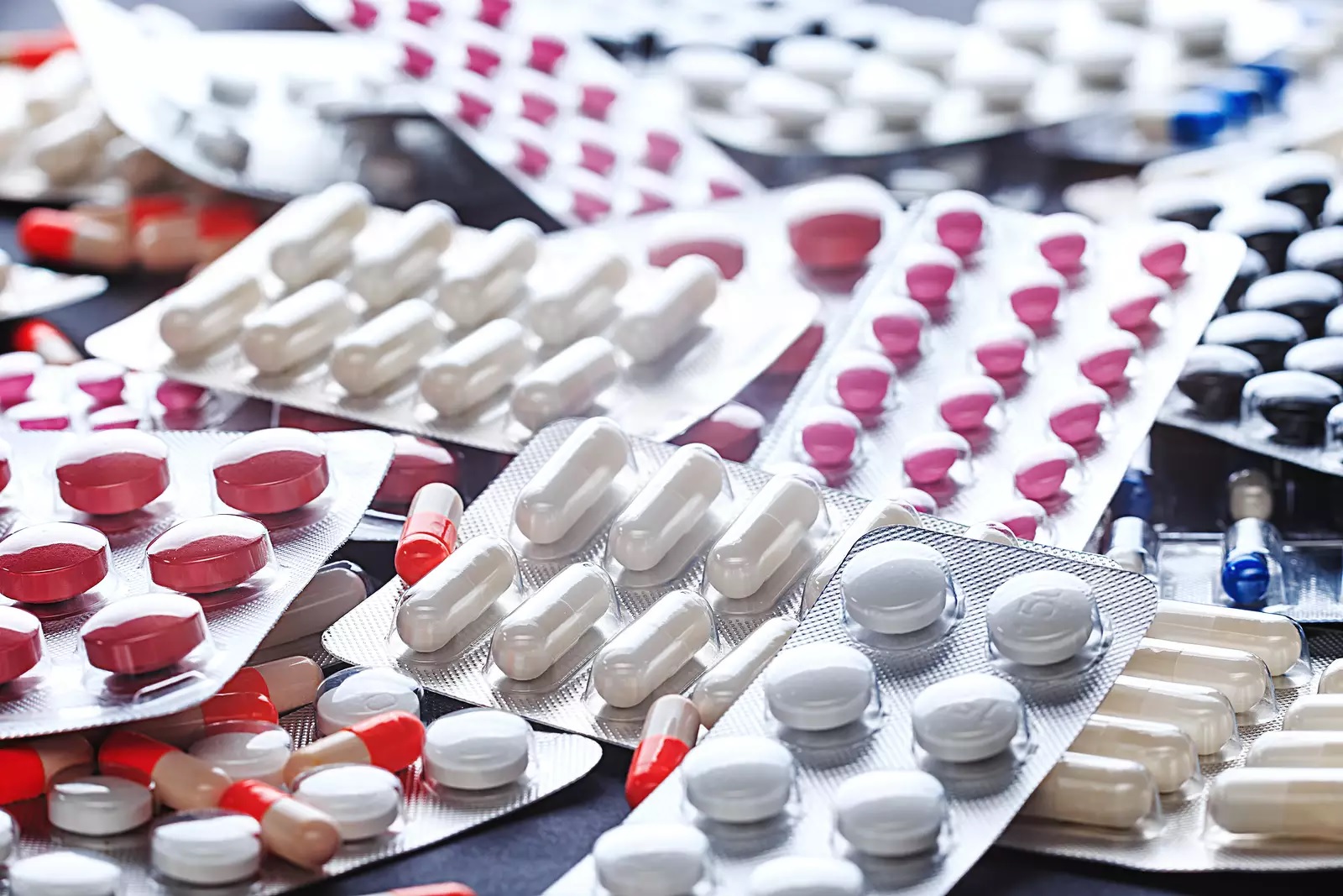 Anvisa publica novas regras para venda de medicamento sem receita médica